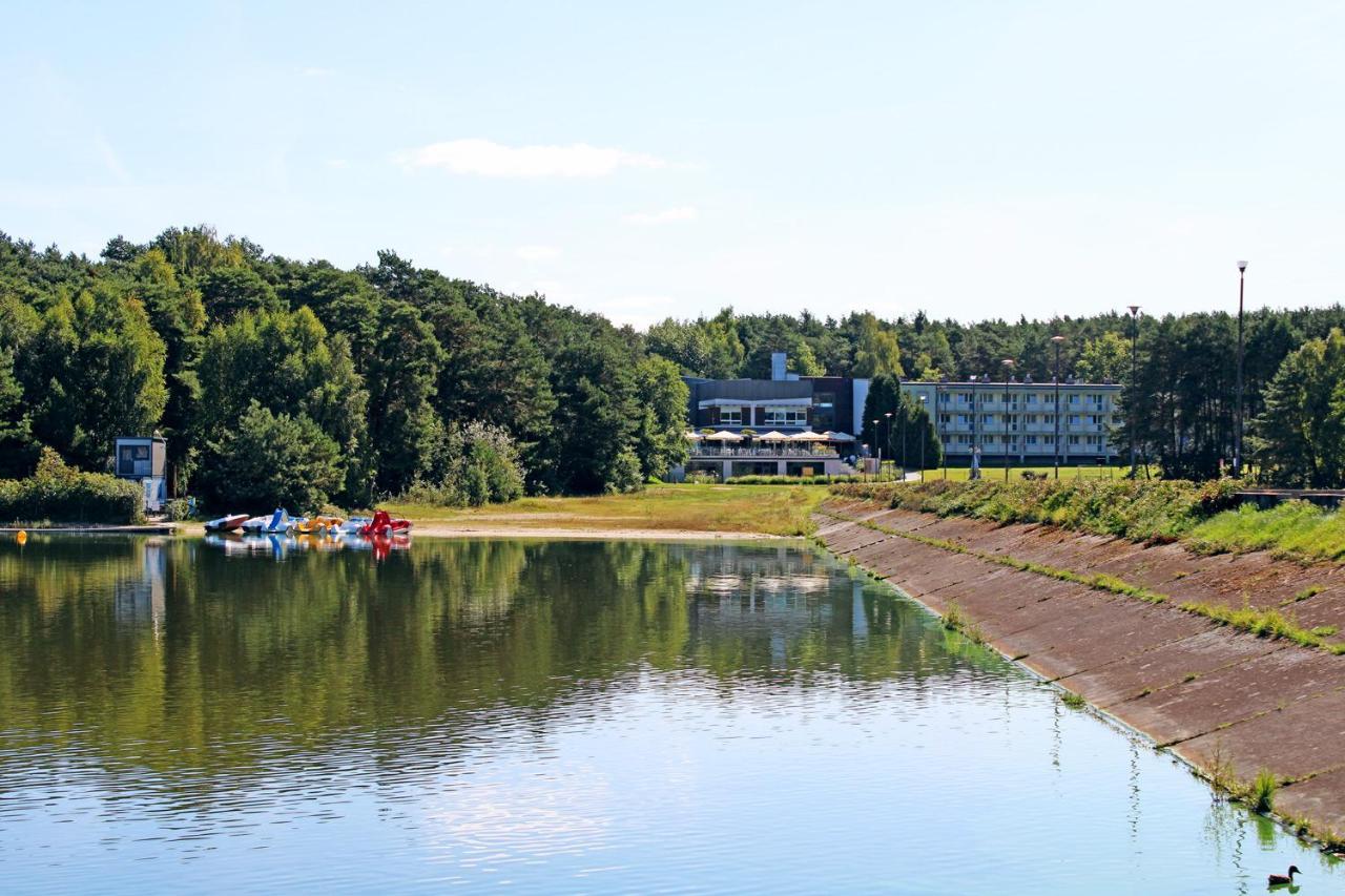 Centrum Konferencyjno Rekreacyjne Molo Hotell Smardzewice Exteriör bild